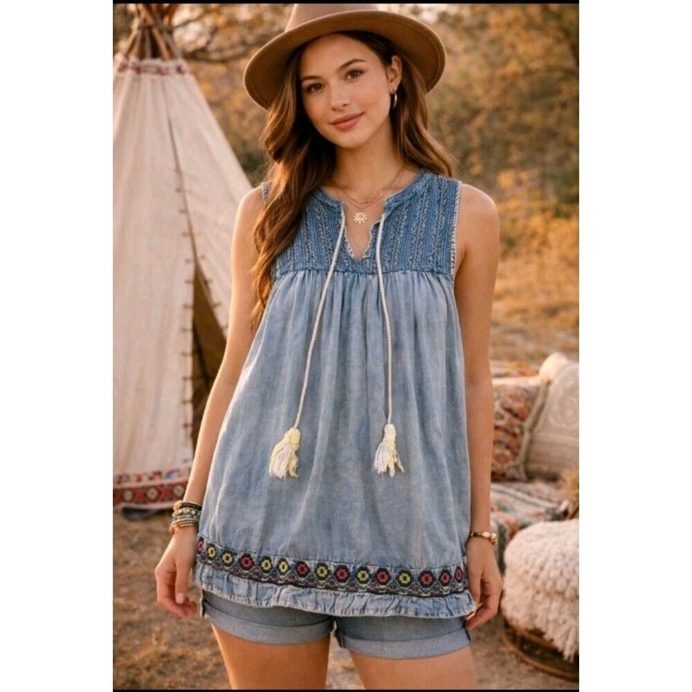 Rachel Zoe Chambray Denim Top Boho Hippie Embroidered Crochet Size S Blue